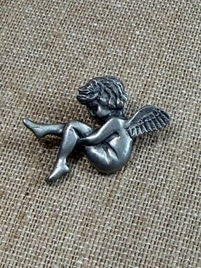Fashion Jewelry Silver Cherub Angel Brooch